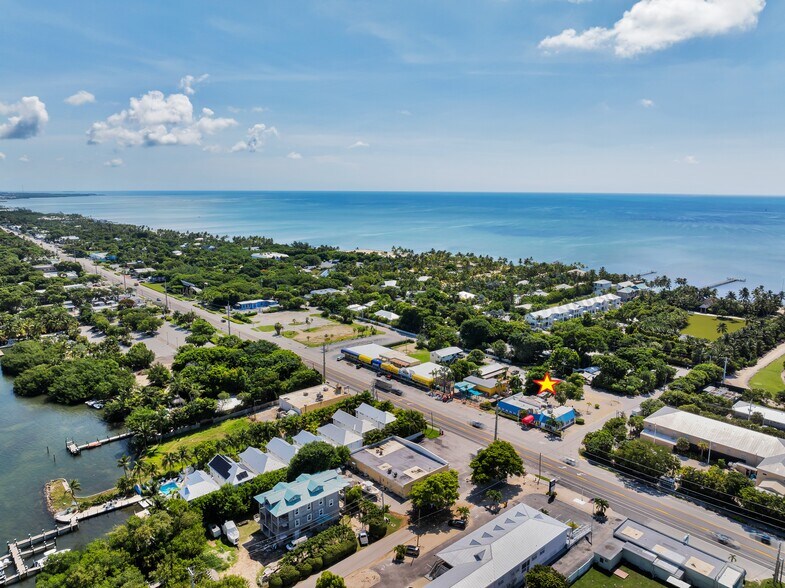 More Photos Of 81901 Overseas Hwy, Islamorada Restaurant For Sale