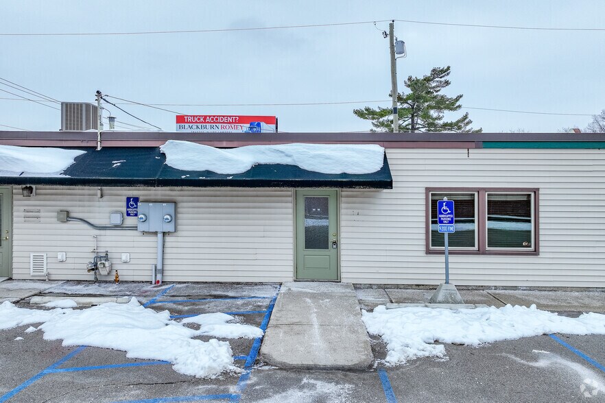 More Photos Of 2828 E State Blvd, Fort Wayne Medical For Sale