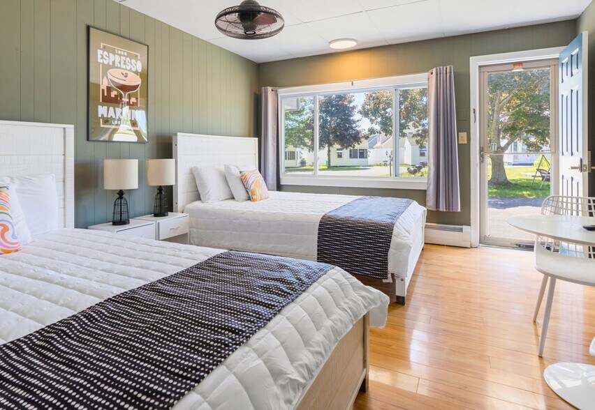 More Photos Of 773 Post Rd, Wells Hotel For Sale