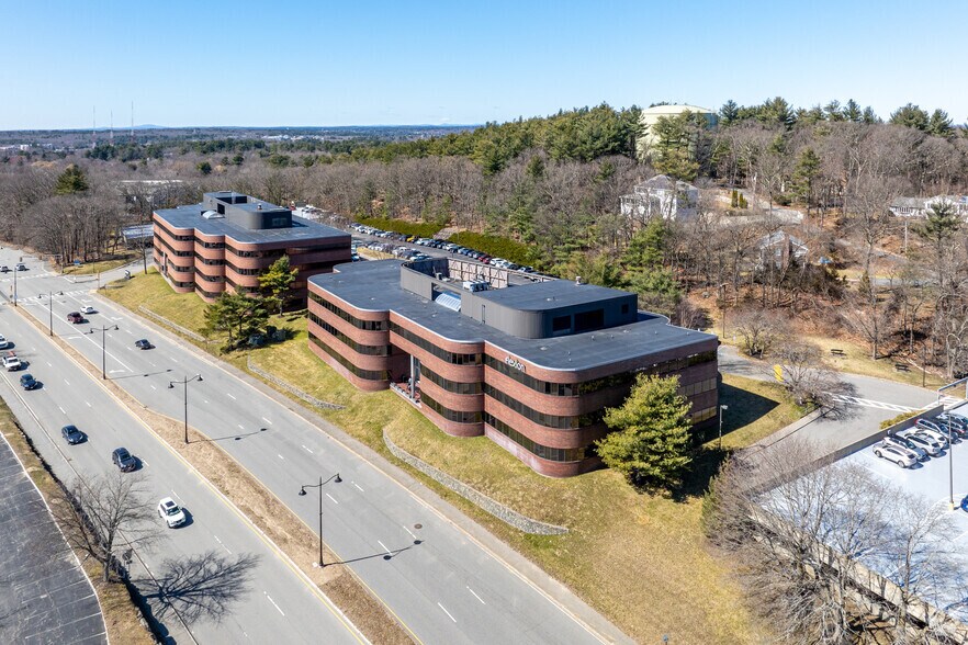 More Photos Of 10 Burlington Mall Rd, Burlington Office For Lease