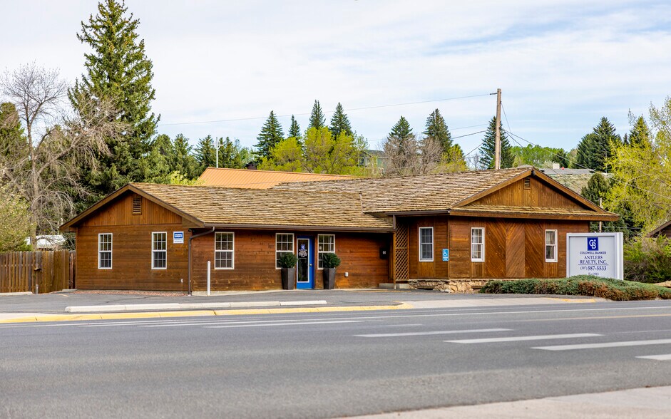 More Photos Of 802 Canyon Ave, Cody Office For Sale