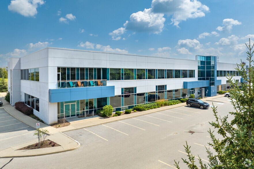 More Photos Of 630 Weber St N, Waterloo Office For Lease