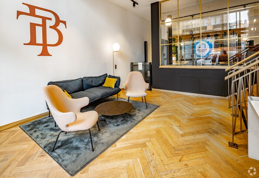More Photos Of 56 Oxford St, Manchester Office For Lease