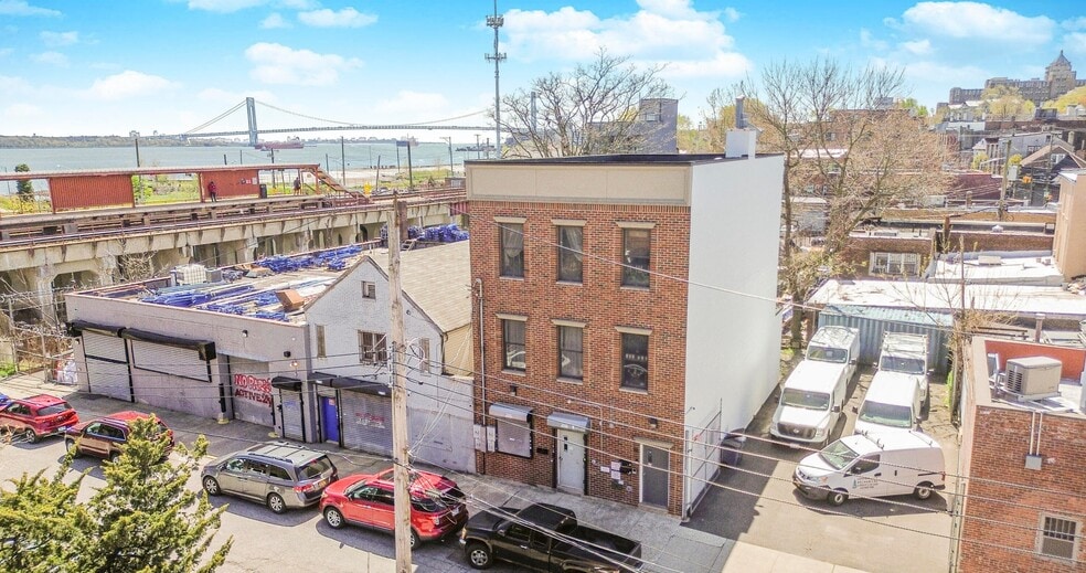 More Photos Of 10 Cross St, Staten Island Warehouse For Sale