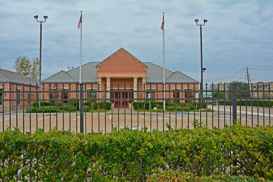 More Photos Of 12112 Bellaire Blvd, Houston Medical For Lease
