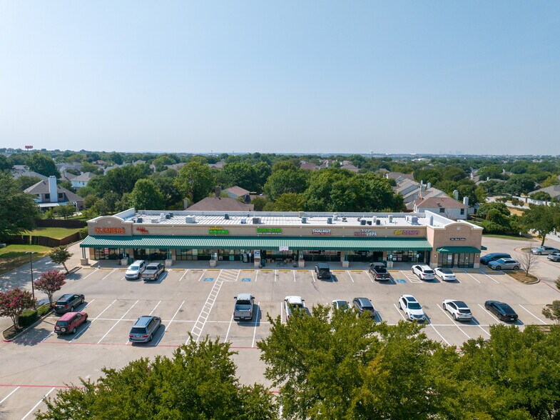 More Photos Of 5400-5420 Basswood Blvd, Fort Worth Unknown For Lease