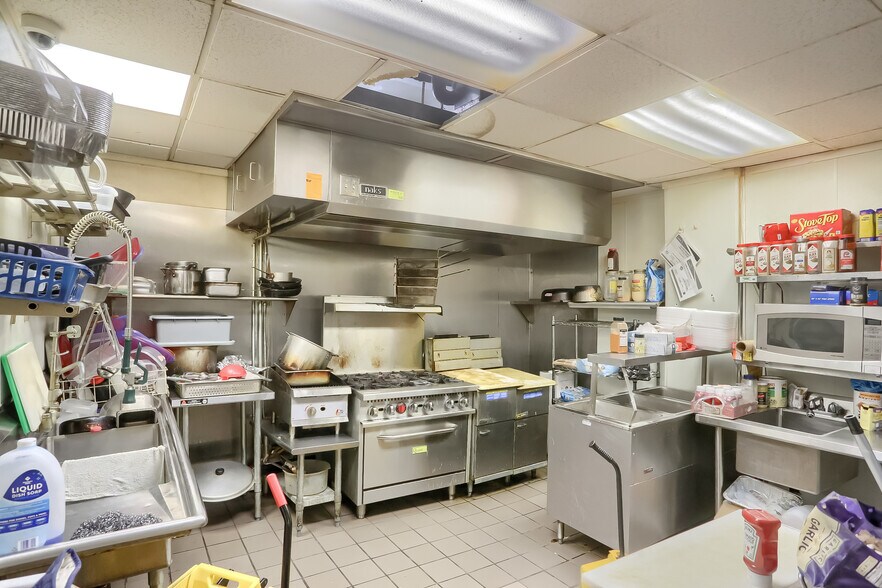 More Photos Of 7365 Denniston Ave, Pittsburgh General Retail For Sale