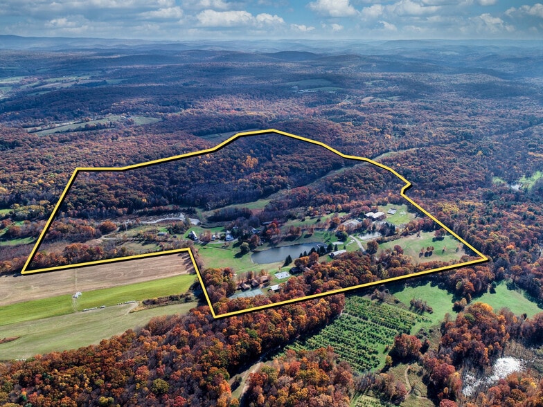 More Photos Of 232 White Oak Rd, Elizaville Specialty For Sale