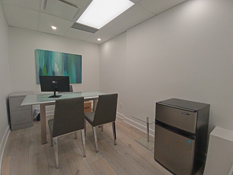 More Photos Of 69 Kempster Ave, Ottawa Office For Sale