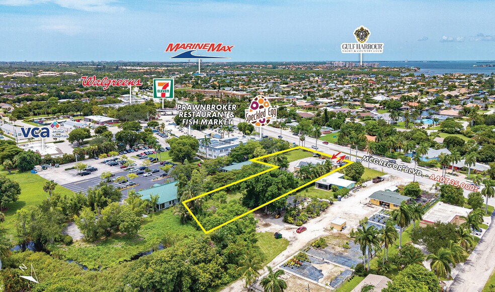More Photos Of 13371 McGregor Blvd, Fort Myers Freestanding For Sale