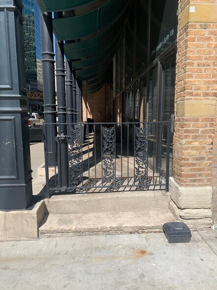 More Photos Of 175 N Franklin St, Chicago Loft Creative Space For Lease