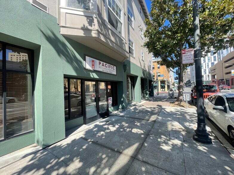 More Photos Of 901 Clay St, Oakland General Retail For Lease
