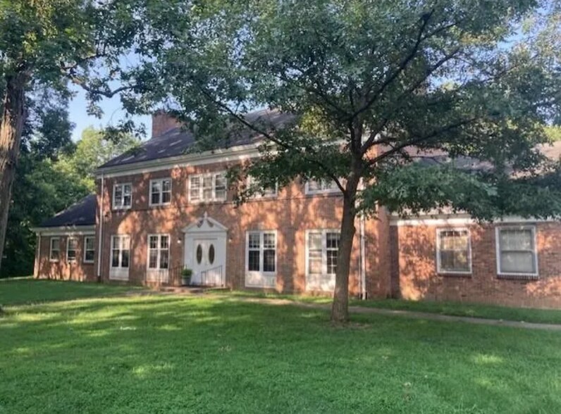 Primary Photo Of 101 Quaker Hill Dr, Richmond Flex For Lease