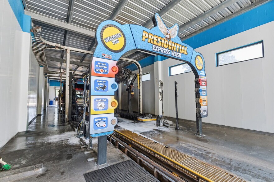 More Photos Of 12111 Cypress North Houston Rd, Cypress Carwash For Sale