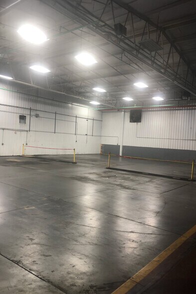 More Photos Of 100 Rayovac Ct, Fennimore Manufacturing For Lease