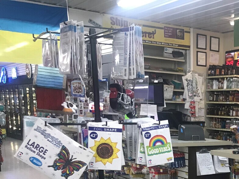 More Photos Of 25817 State Hwy 64, Pittsburg Supermarket For Sale