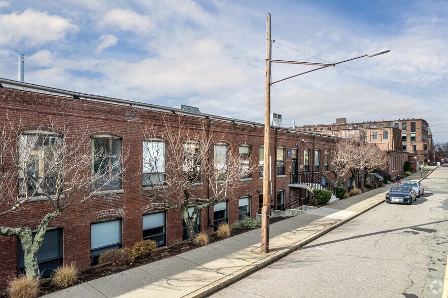 More Photos Of 59-85 Chapel St, Newton Office For Lease