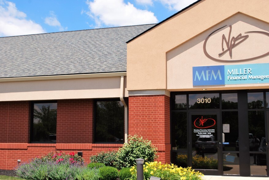 More Photos Of 3010 W White River Blvd, Muncie Office For Lease
