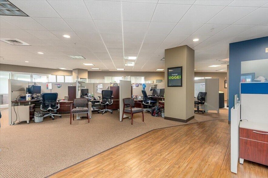 More Photos Of 200 Westgate Cir, Annapolis Office For Lease