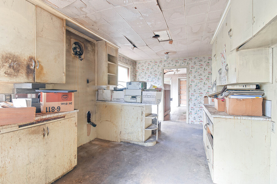 More Photos Of 6920 NW Thompson Rd, Portland Land For Sale
