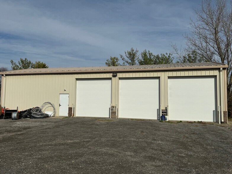 More Photos Of 3840 Elida Rd, Lima Freestanding For Lease