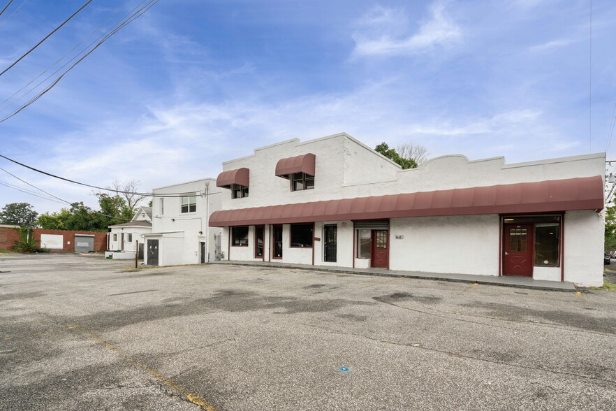 Primary Photo Of 4928 Marlboro Pike, Capitol Heights Loft Creative Space For Lease