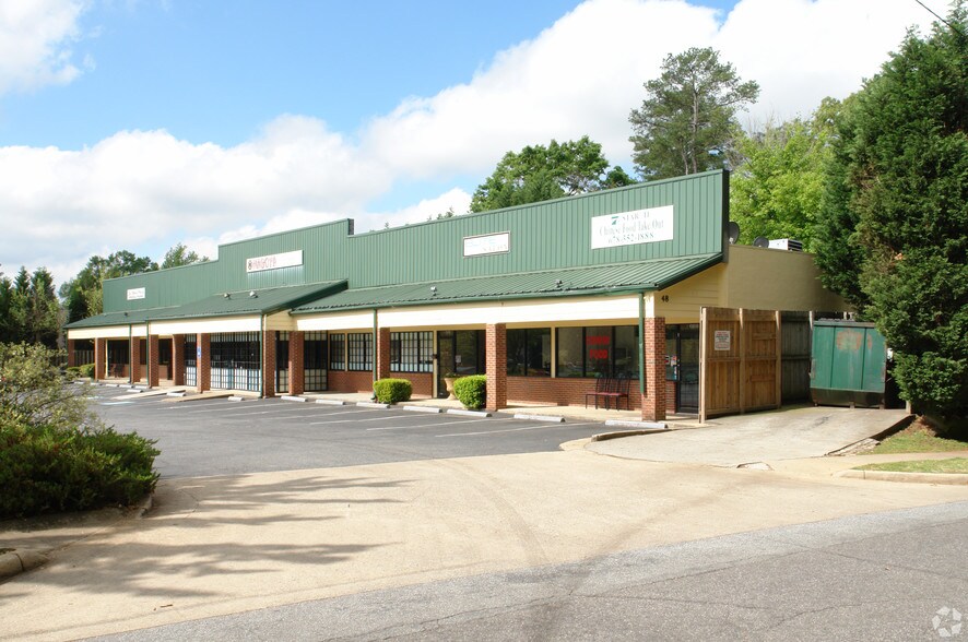 More Photos Of 48 King St, Roswell Freestanding For Lease