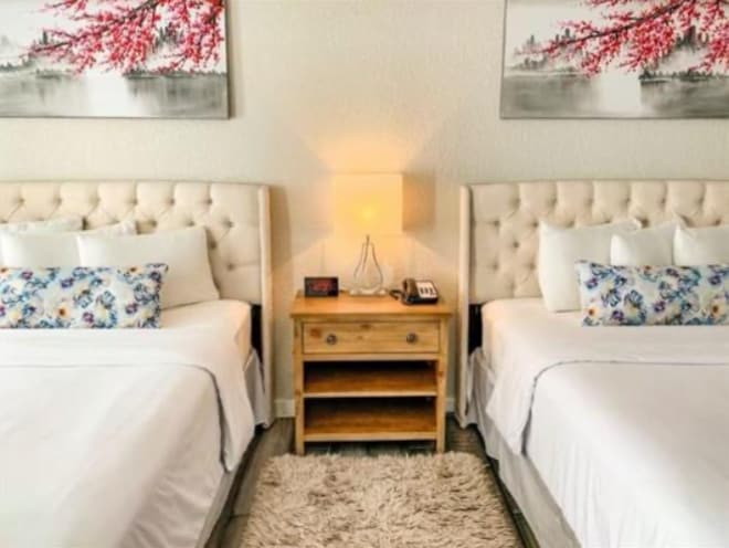 More Photos Of 215 S Woodland Blvd, Deland Hotel For Sale