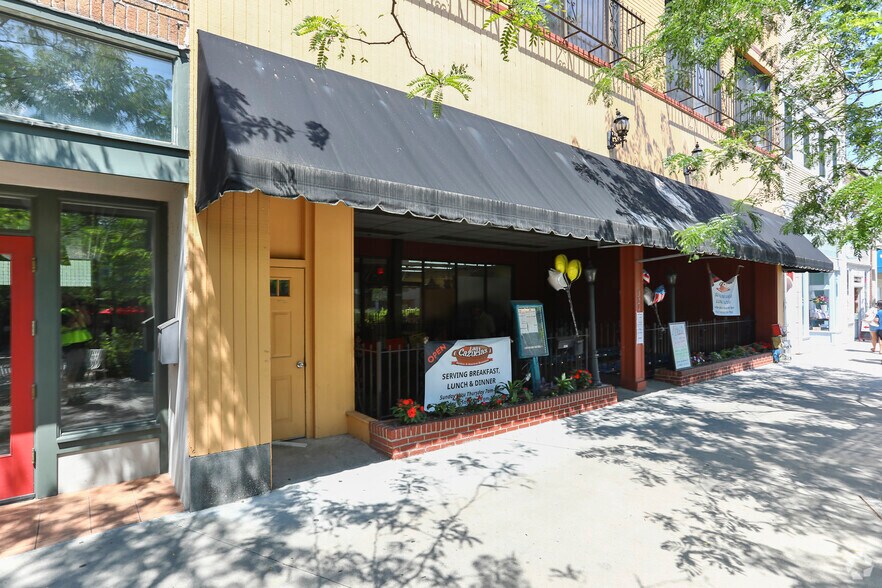 Primary Photo Of 321 N Main St, Hendersonville Restaurant For Lease