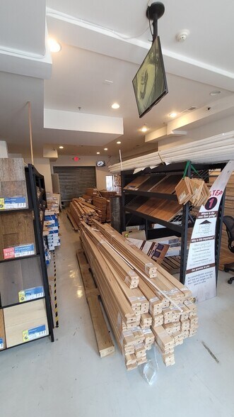 More Photos Of 1306-1308 Good Hope Rd SE, Washington Storefront Retail Office For Lease