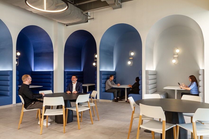 More Photos Of 3000 Pegasus Park Dr, Dallas Unknown For Lease