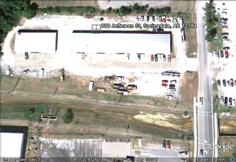 More Photos Of 800 N Jefferson St, Springdale Warehouse For Lease