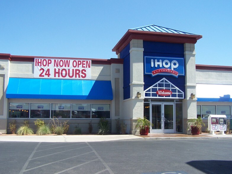 More Photos Of 348-350 N Nellis Blvd, Las Vegas Storefront For Lease