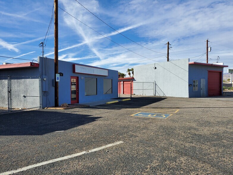 More Photos Of 2715 Highway 95, Bullhead City Self Storage For Lease