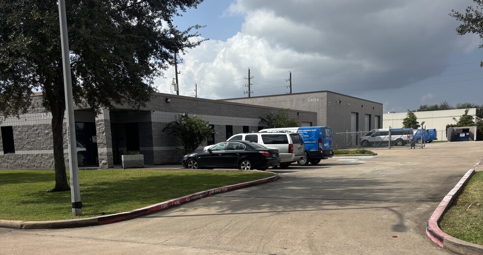 More Photos Of 12810 Century Dr, Stafford Showroom For Lease