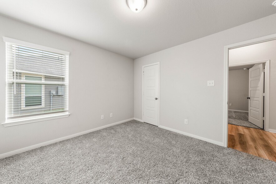More Photos Of 4020 Centerfire, Waco Apartments For Sale
