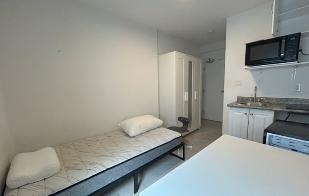 More Photos Of 400 Euclid Ave, Toronto Apartments For Sale