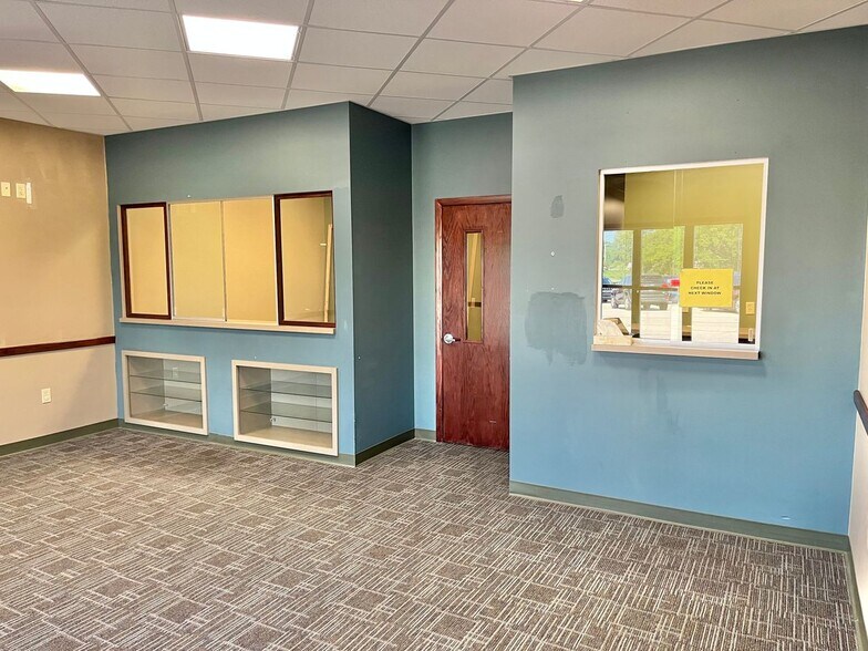 More Photos Of 3115-3167 E Center Street Ext, Warsaw Storefront For Lease