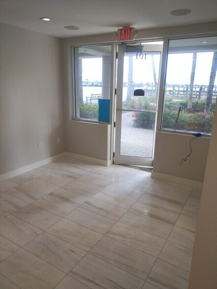 More Photos Of 1001 10th Ave S, Naples Office Residential For Sale