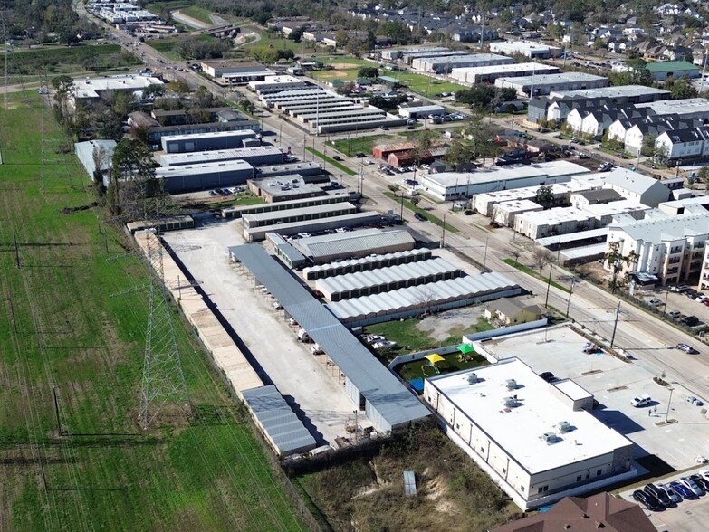 More Photos Of 2213 W 34th St, Houston Land For Sale