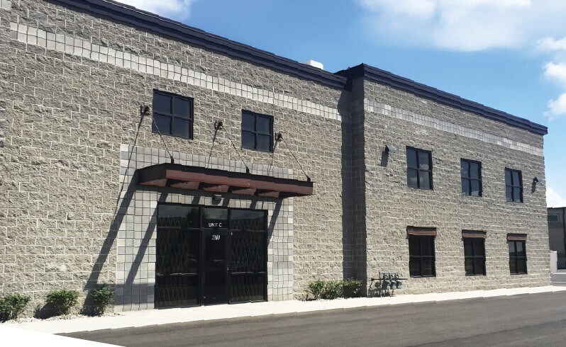 More Photos Of 426 E 1750 N, Vineyard Warehouse For Lease