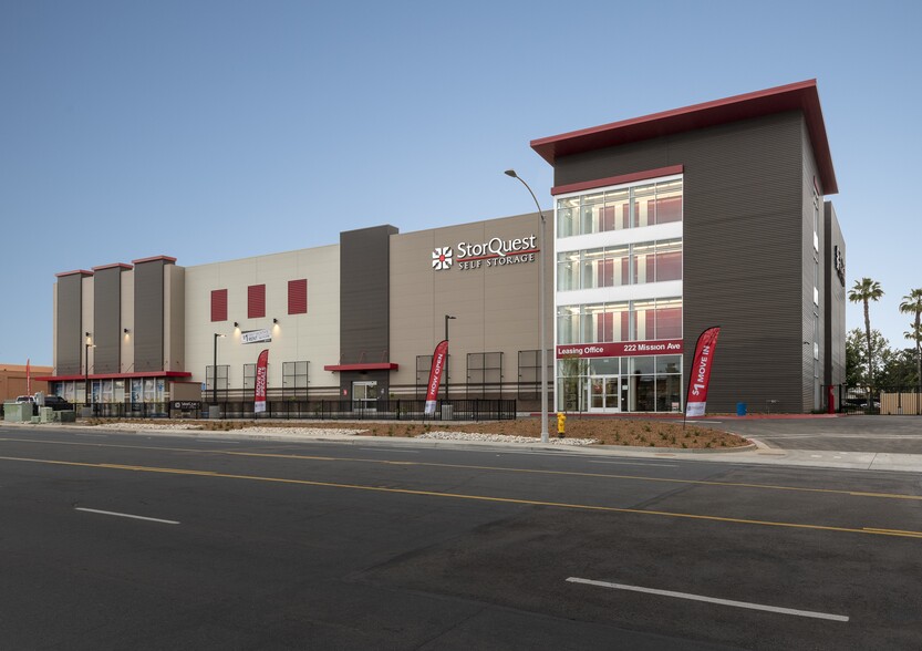 More Photos Of 220 W Mission Ave, Escondido Self Storage For Lease