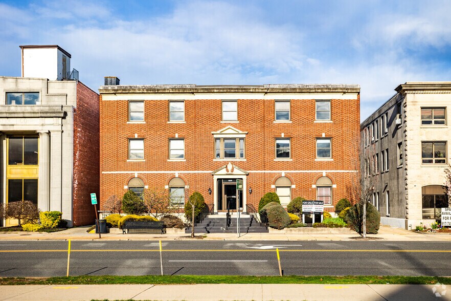 More Photos Of 1539 Franklin Ave, Mineola Office For Lease