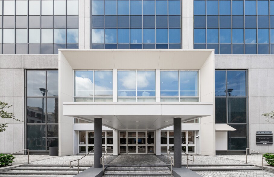 More Photos Of 200 W Forsyth St, Jacksonville Office For Lease