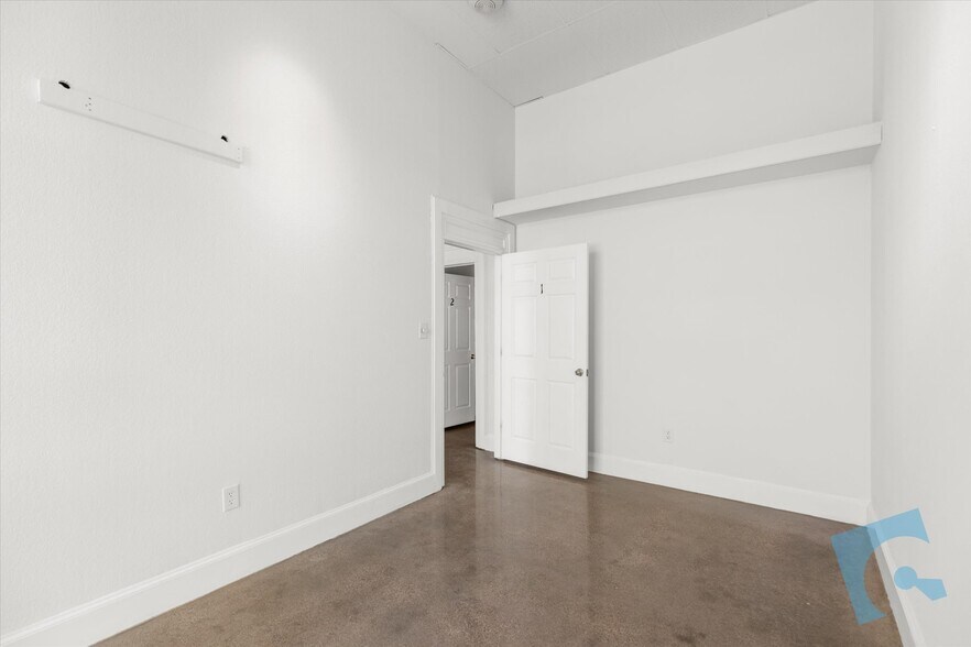 More Photos Of 4209 Colleyville Blvd, Colleyville Unknown For Lease