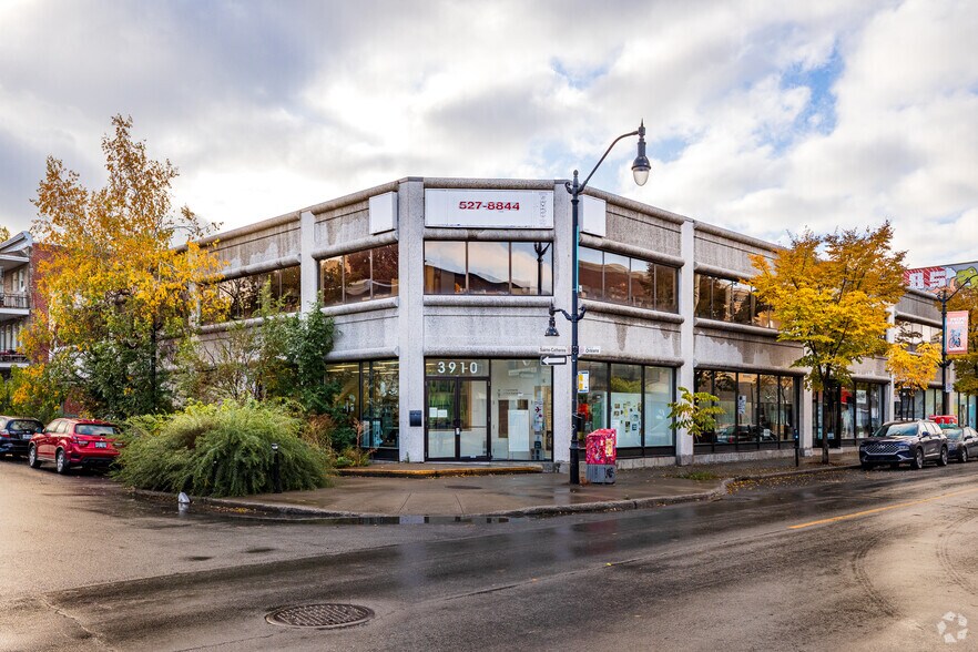 Primary Photo Of 3890 Rue Sainte-Catherine E, Montréal Loft Creative Space For Lease