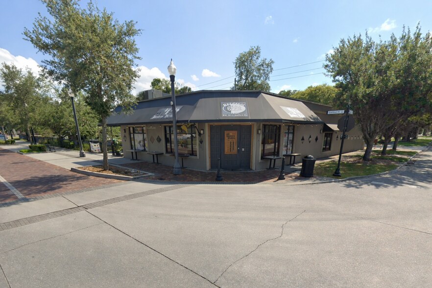 More Photos Of 300 S Sanford Ave, Sanford Restaurant For Sale