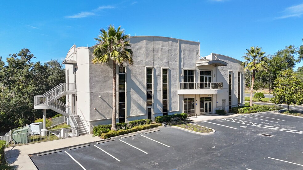 Primary Photo Of 9582 W Colonial Dr, Ocoee Medical For Lease