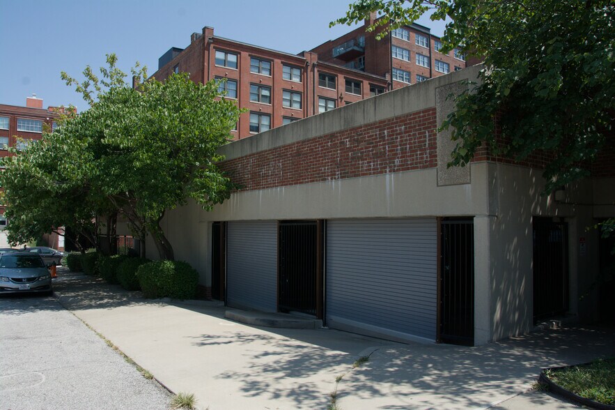 More Photos Of 804-808 Broadway St, Kansas City Apartments For Sale