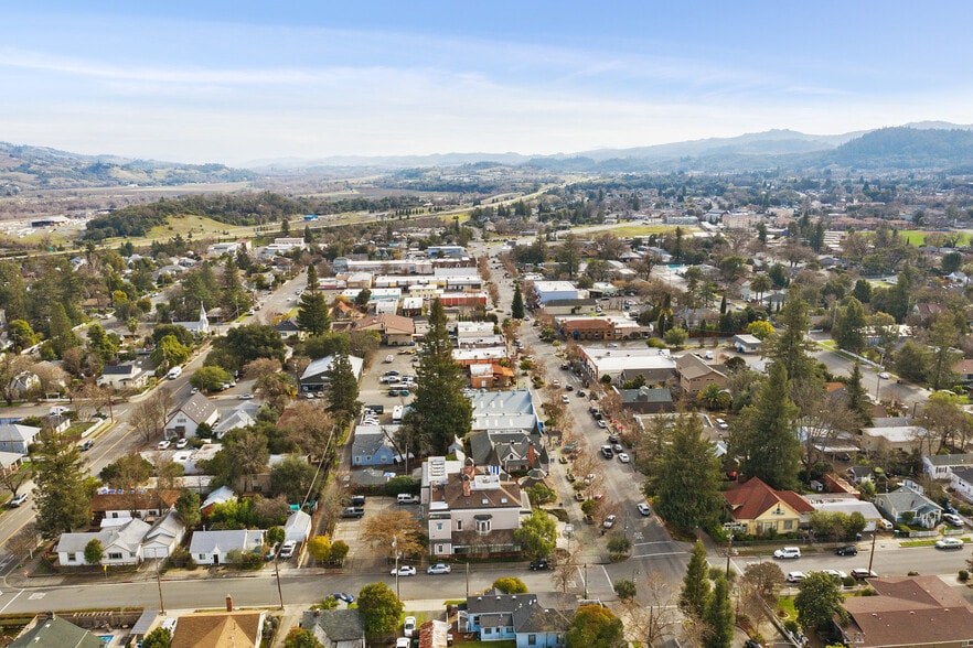 More Photos Of 504 N Cloverdale Blvd, Cloverdale General Retail For Sale